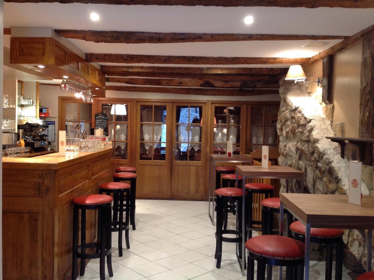L'Auberge De Montpezat Екстер'єр фото