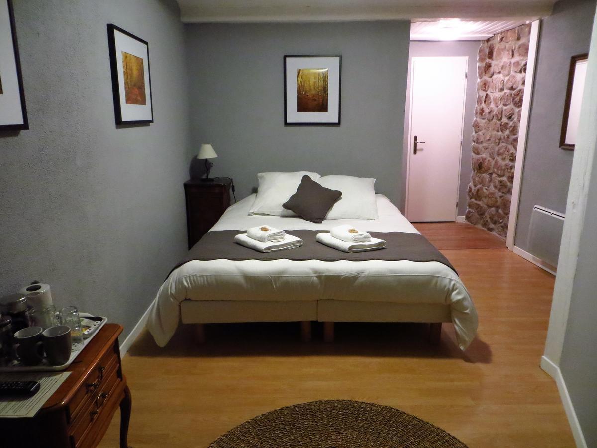 L'Auberge De Montpezat Екстер'єр фото